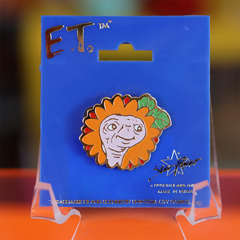 Deadstock "E.T. The Extra Terrestrial" Enamel Pins
