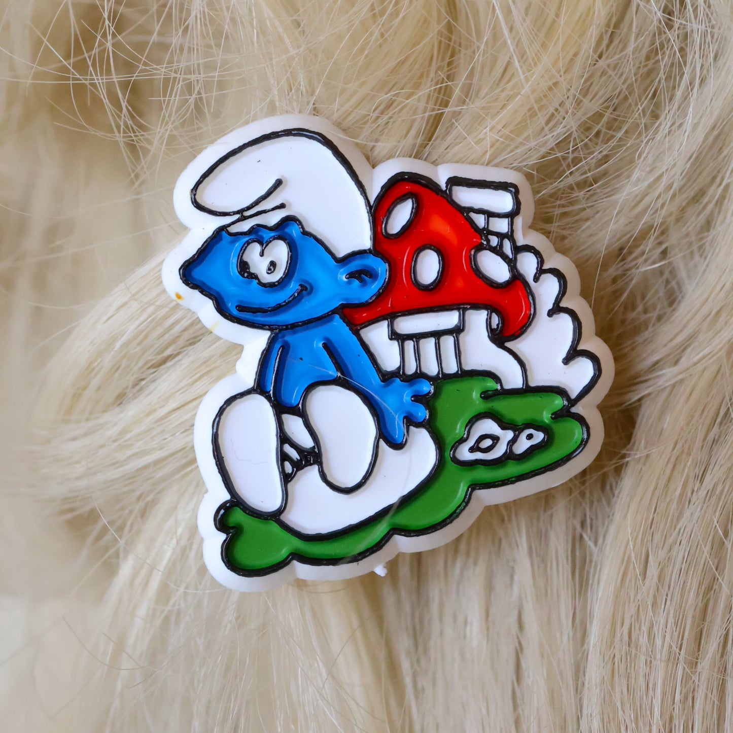 Vintage Peyo Smurf with mushroom house embossed and painted plastic hair beret 